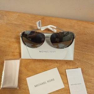 Michael Kors Sunglasses 5004 Chelsea 1001z3